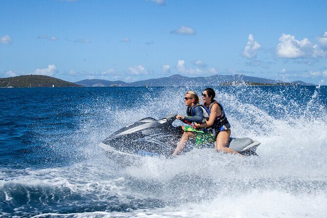 1-Hour Guided Jet Ski Tour in St. Thomas from Frenchman's Reef - What your guide is doing between the stops