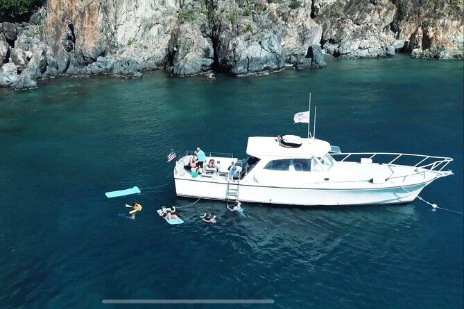 Circle the Island of St. John | Lunch stop at Lime Out (Taco Boat) - What you actually get for the $250: included comfort and add-on costs