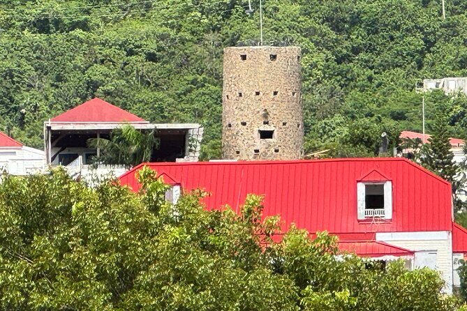 Ghosts and Legends of St. Thomas Charlotte Amalie Walking Tour - Stop 1: Side Street Pub in Creque Alley