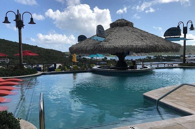 Paradise Taxi & Tours USVI-St. Thomas Airport Transfer to Wyndham Margaritaville - Service Quality: What Your Driver Experience Can Look Like