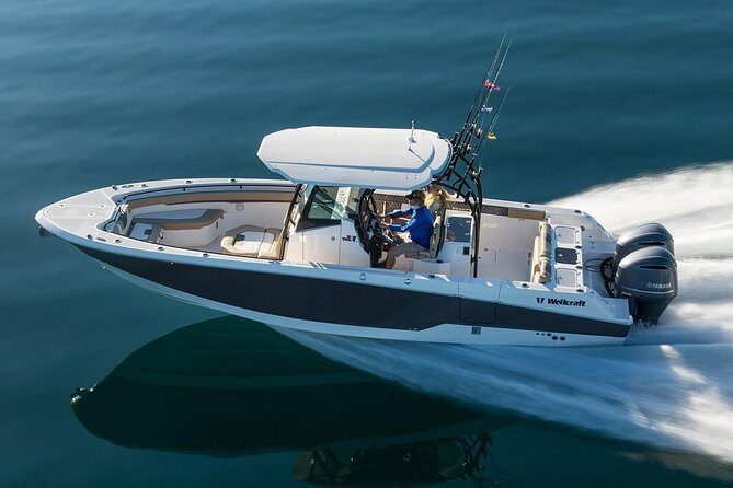 Private New Powerboat to St John & LimeOut. Full Day USVI - A private 31-foot Wellcraft charter: what “your own boat” changes