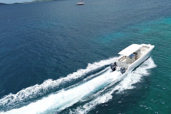 Private Power Catamaran. Secluded Beaches, Snorkeling, Turtles for Full/Half Day - The Sound System and Cruise Time: More Than Just Transit