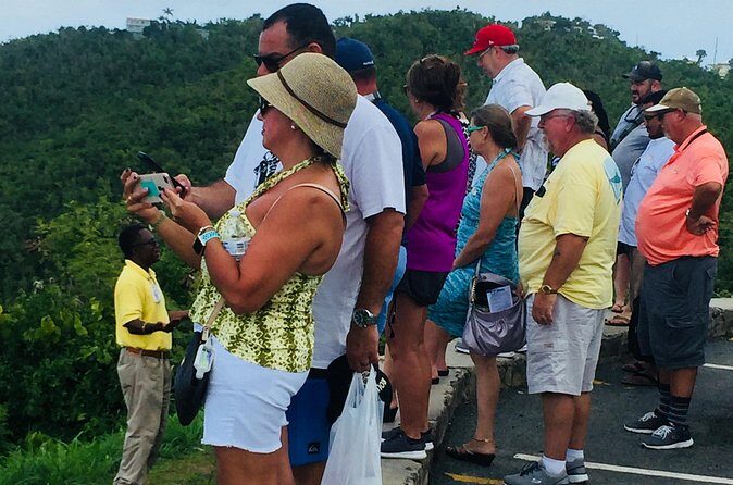 Private Tour - Valdemar A. Hill Drive: the Charlotte Amalie panorama from the harbor side