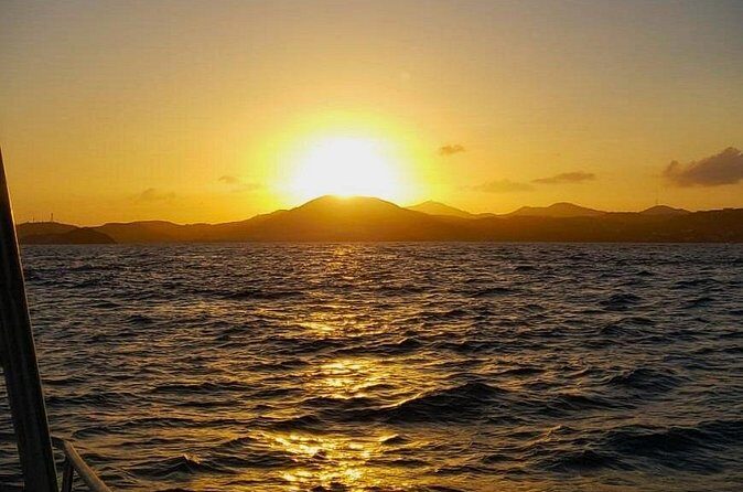 Sunset on the Water + Night Snorkeling with Guide in St. Thomas - How Night Snorkeling Works with Flashlights